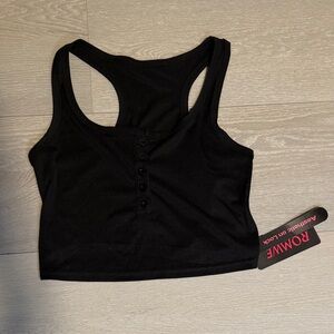 ROMWE Black Sleeveless Top with Button Accents